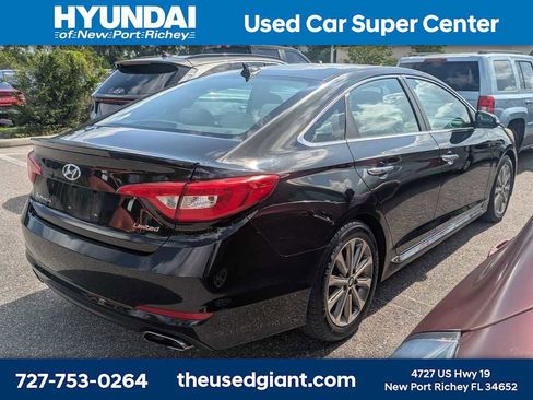 Used 2017 Hyundai Sonata Limited w/ Tech Package 03 FWD image 2
