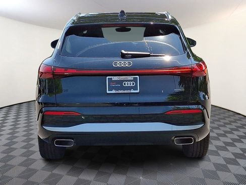 Certified 2025 Audi Q5 Prestige AWD/4WD image 5