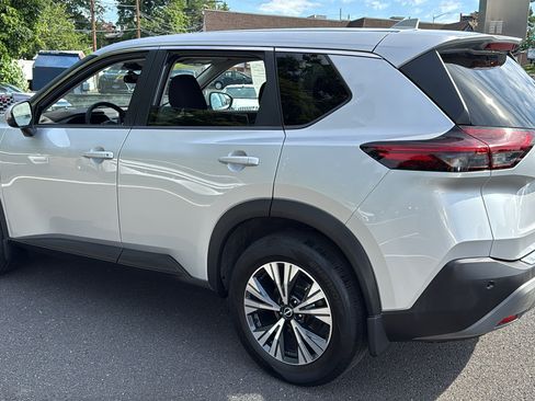 Certified 2022 Nissan Rogue SV AWD/4WD image 22