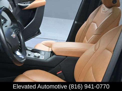 Used 2019 Cadillac XT4 Premium Luxury image 18