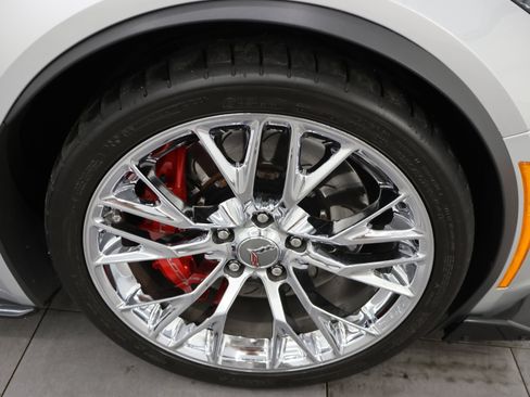 Used 2019 Chevrolet Corvette Z06 image 3
