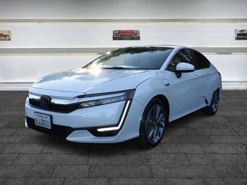 Used 2019 Honda Clarity Plug-In Hybrid image 3
