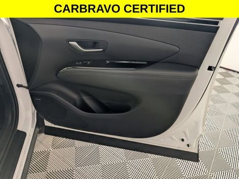 Used 2023 Hyundai Tucson Limited AWD/4WD image 34