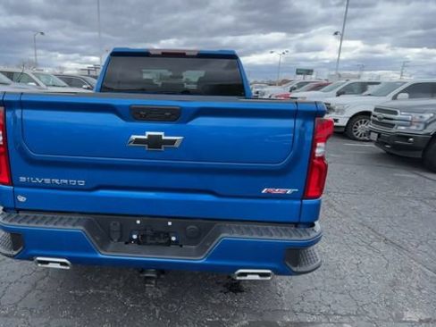 Used 2023 Chevrolet Silverado 1500 RST AWD/4WD image 9