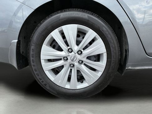 Used 2024 Nissan Sentra S FWD image 28