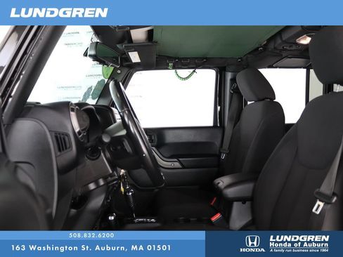 Used 2018 Jeep Wrangler Unlimited Sport S AWD/4WD image 10