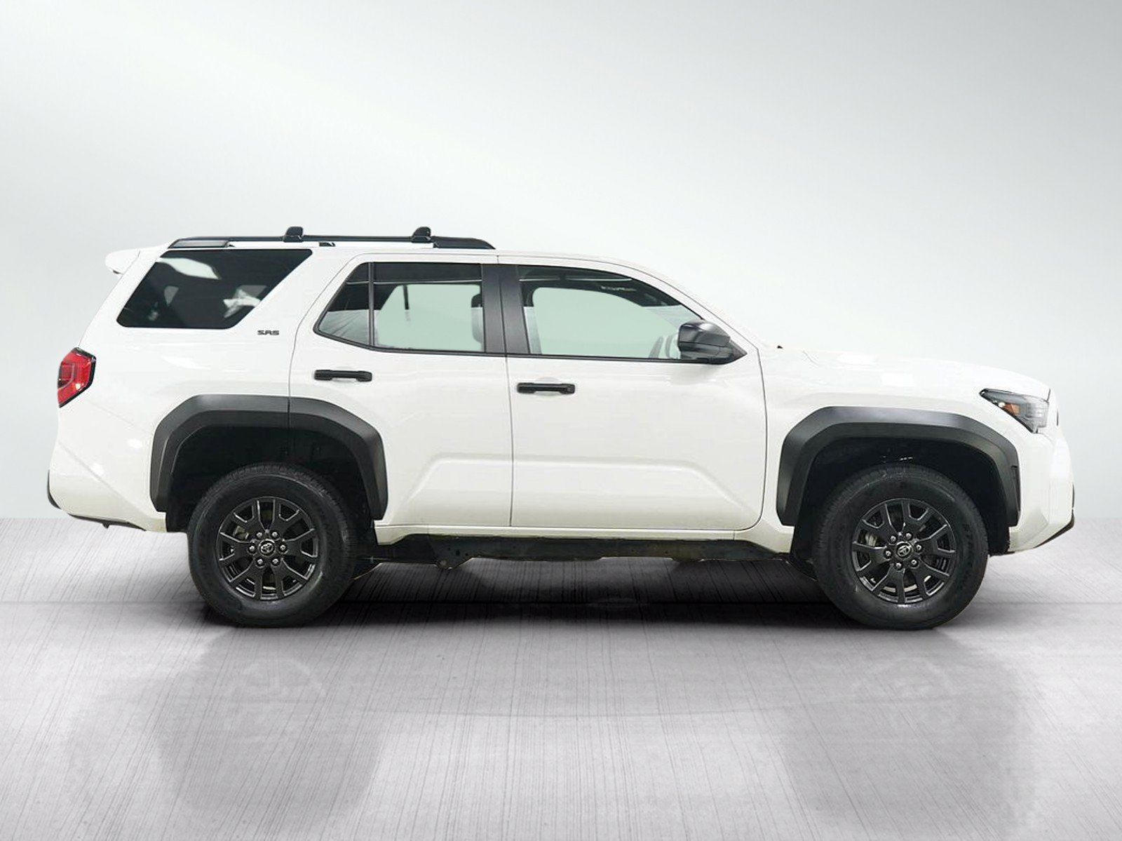 Used 2025 Toyota 4Runner SR5 AWD/4WD image 6