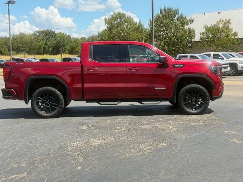 Used 2023 GMC Sierra 1500 Elevation AWD/4WD image 4