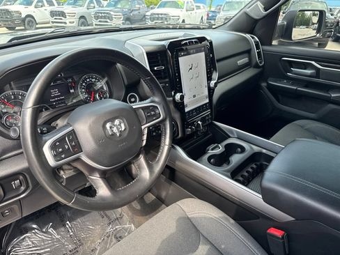 Used 2022 RAM 1500 Big Horn AWD/4WD image 2