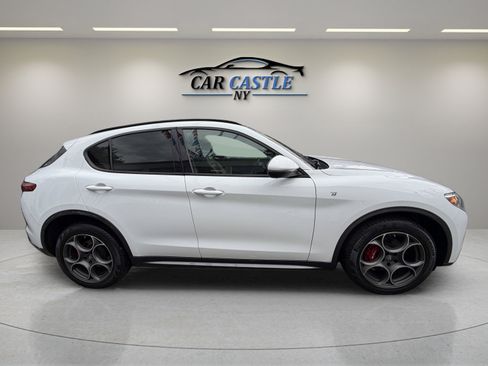 Used 2022 Alfa Romeo Stelvio Ti w/ Active Assist Plus Package image 6