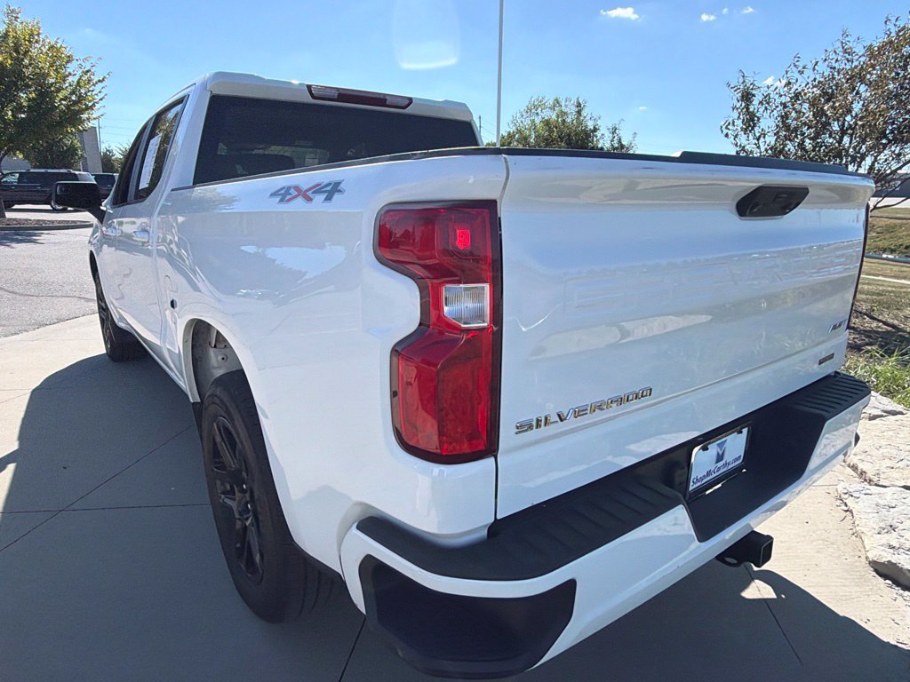 Used 2023 Chevrolet Silverado 1500 RST AWD/4WD image 18