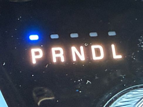 New 2026 Chrysler Pacifica Select image 15