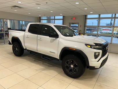 Used 2024 GMC Canyon Elevation w/ Convenience Package