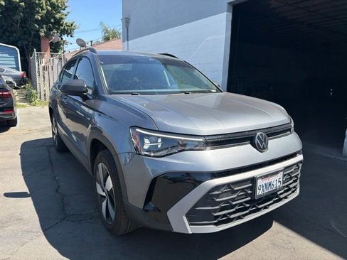 Used 2025 Volkswagen Taos S AWD/4WD image 3