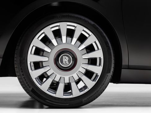 Used 2019 Rolls-Royce Phantom Sedan image 18