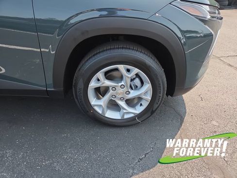 New 2026 Chevrolet Trax LS w/ LS Convenience Package FWD image 19