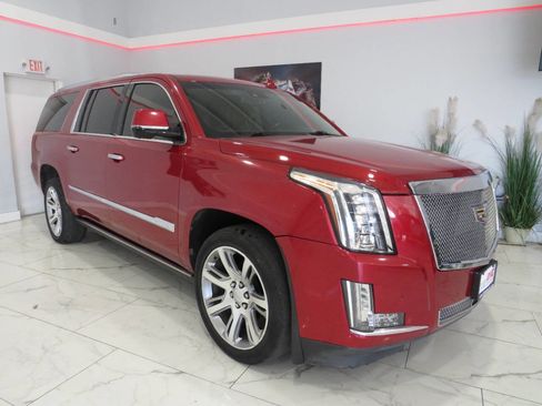 Used 2015 Cadillac Escalade ESV Premium image 1