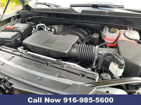 New 2026 Chevrolet Suburban Premier image 35