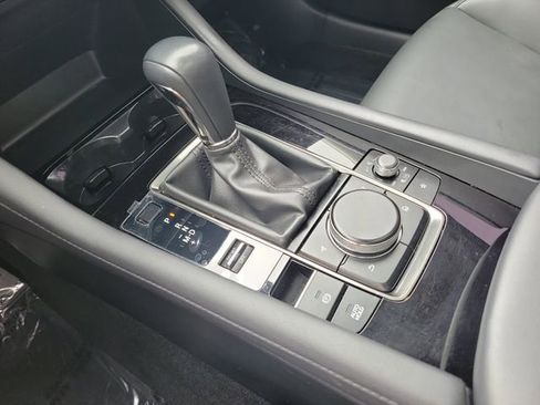 Used 2024 MAZDA MAZDA3 s FWD image 15