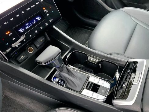 Used 2024 Hyundai Santa Cruz Night image 17