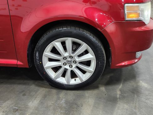 Used 2011 Ford Flex Limited image 11