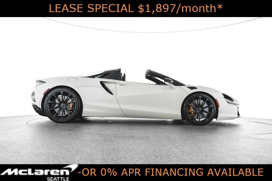 Used 2025 McLaren Artura Spider RWD image 43