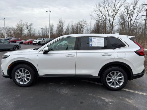 Used 2024 Honda CR-V EX image 3