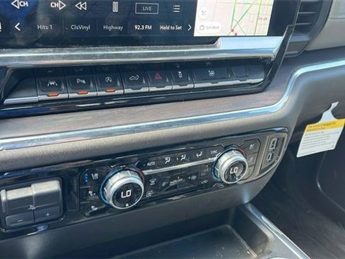 Used 2023 GMC Sierra 1500 SLT w/ SLT Premium Plus Package image 31