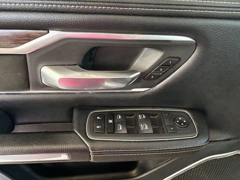Used 2020 RAM 1500 Laramie AWD/4WD image 15
