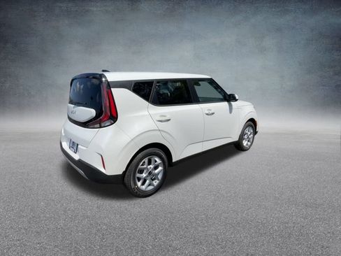 New 2025 Kia Soul S image 23