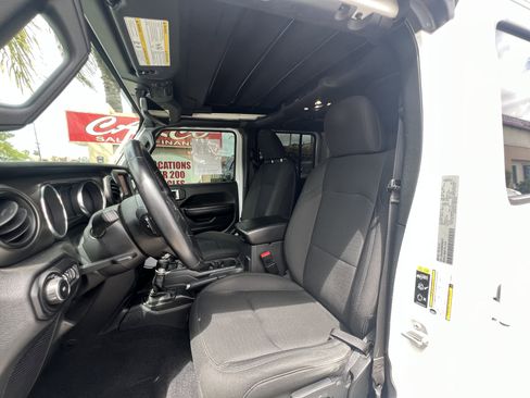 Used 2021 Jeep Wrangler Unlimited Sport image 11