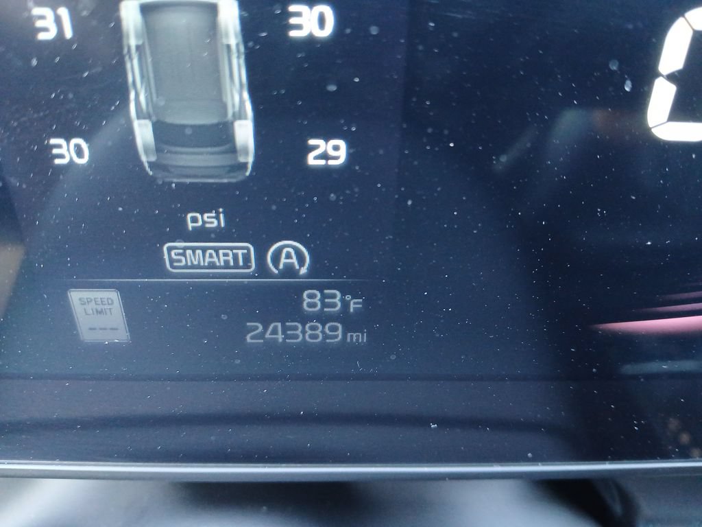 Used 2024 Kia Sportage EX FWD image 17