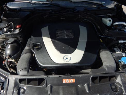 Used 2012 Mercedes-Benz C 300 SEDAN 4-DR image 17