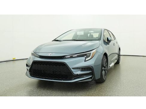 Used 2026 Toyota Corolla SE w/ SE Premium Package FWD image 32