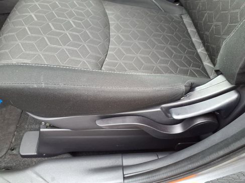 Used 2025 Mitsubishi Outlander Sport ES image 14