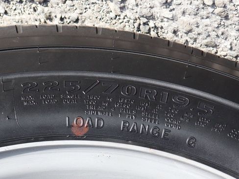 Used 2012 Ford F550 2WD Regular Cab Super Duty w/ PWR Equipment Group image 39