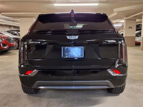 New 2026 Cadillac Optiq Sport 2 RWD image 9