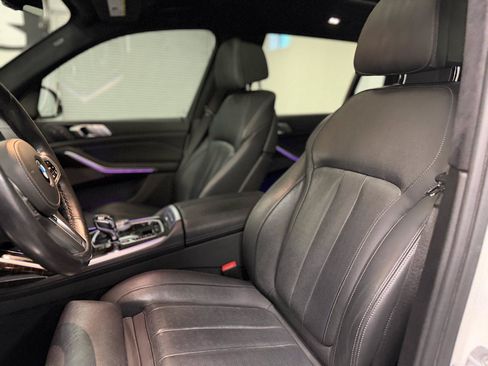 Used 2019 BMW X7 xDrive50i w/ Luxury Seating Package AWD/4WD image 17
