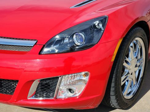 Used 2009 Saturn Sky Red Line image 11