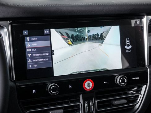 New 2026 Porsche Macan S image 21