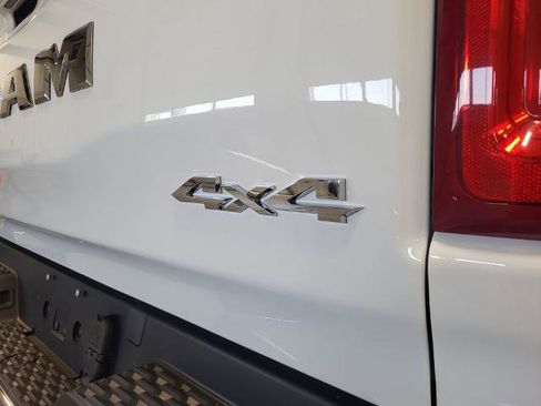 Used 2025 RAM 1500 Laramie AWD/4WD image 14