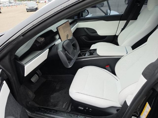 Used 2023 Tesla Model S Plaid AWD/4WD image 5