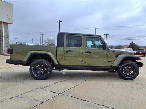 New 2026 Jeep Gladiator Sport AWD/4WD image 47