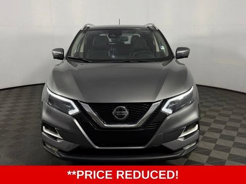 Used 2022 Nissan Rogue Sport SL w/ Premium Package FWD image 2
