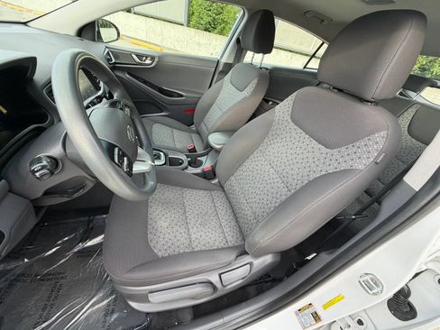 Used 2019 Hyundai Ioniq Blue FWD image 26