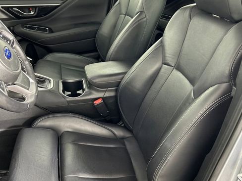 Used 2022 Subaru Outback Limited image 11