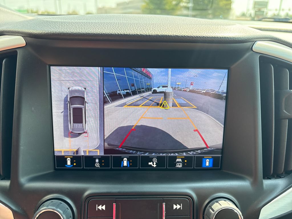 Used 2023 GMC Terrain SLT w/ Tech Package FWD image 20