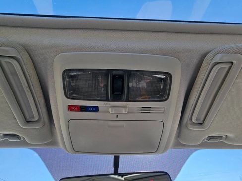 Used 2017 Subaru Forester 2.5i Premium w/ All-Weather Package image 34