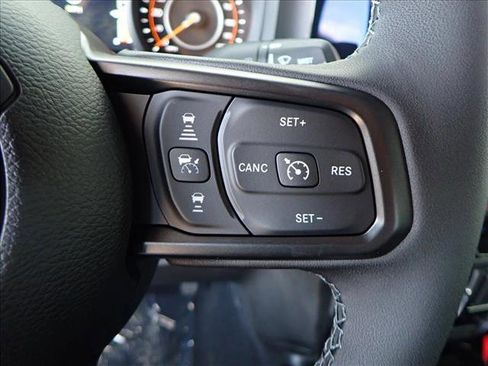 New 2025 Jeep Gladiator Sport image 13