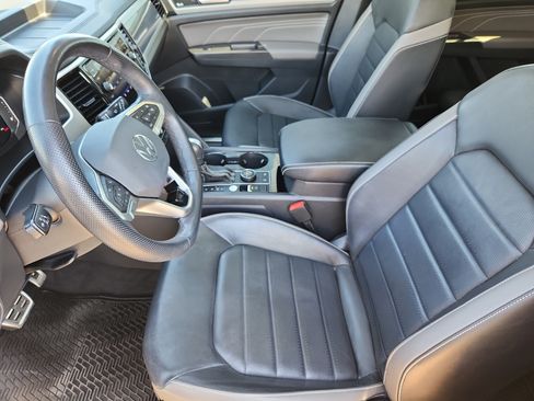 Used 2023 Volkswagen Atlas SEL Premium AWD/4WD image 9